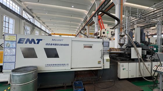 Dobra cena. PLC Control System Magnesium Alloy Die Casting Machine with 380V/50Hz Power and 550 KW Total Electric Capacity for Customized Production w Internecie